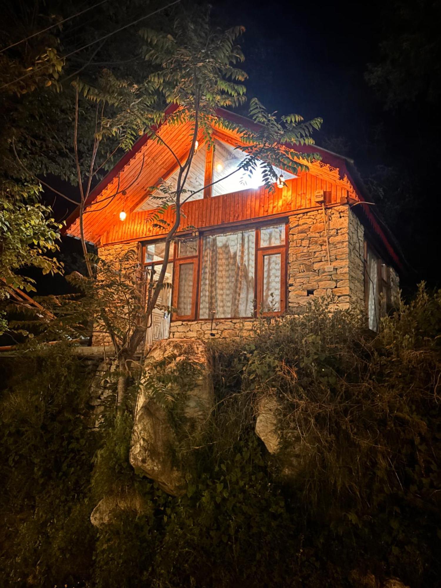 The Cozy Cabin, Jibhi Banjār Buitenkant foto